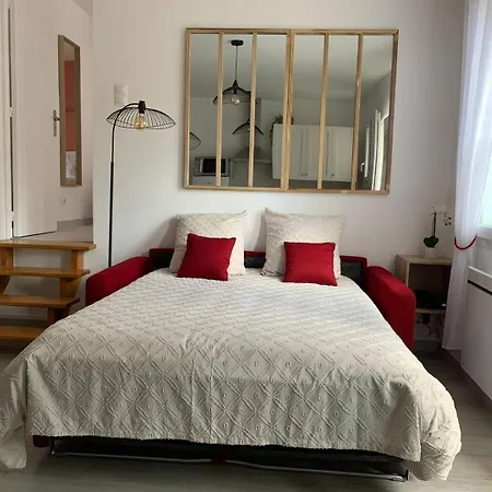 Proche Aeroport - Ligne 14 Apartmán *